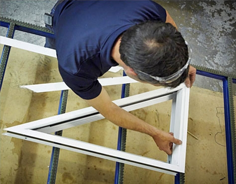 Giới thiệu kỹ thuật ép góc cửa nhôm Xingfa